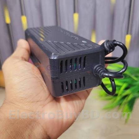 14.6V 5A Bigmax LiFePO4 Battery Charger With Cooling Fan